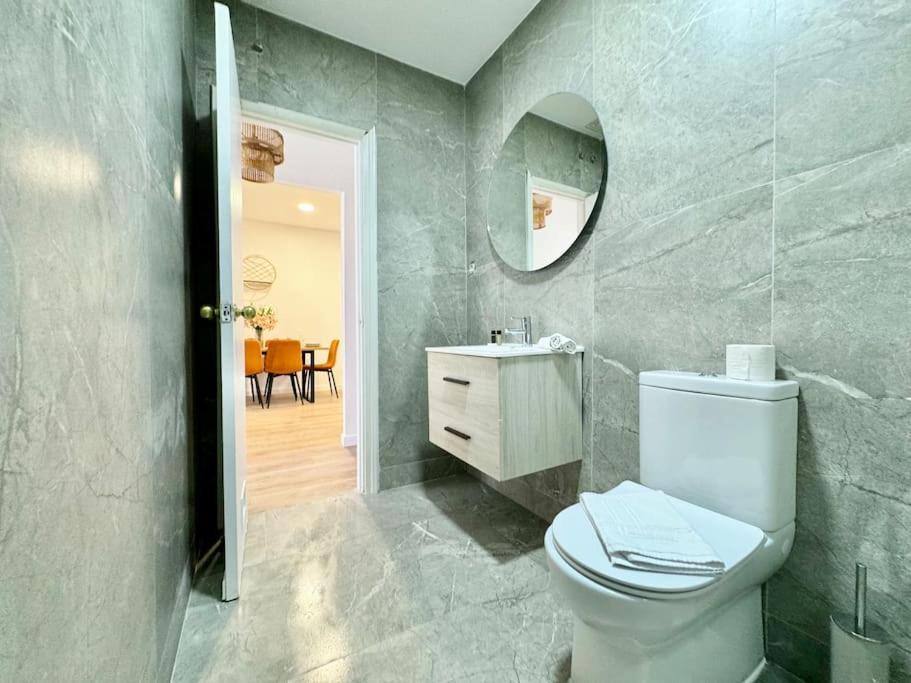Spacious 3Bd Central Malaga With 2Bh & Ac Kültér fotó